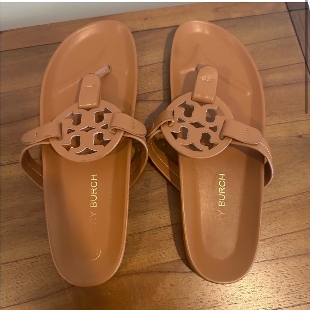 Tory burch sandals